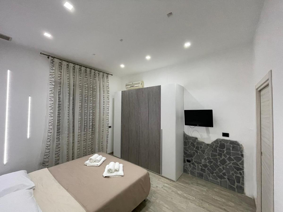 B&B Airport Serenity Suites Napels Buitenkant foto