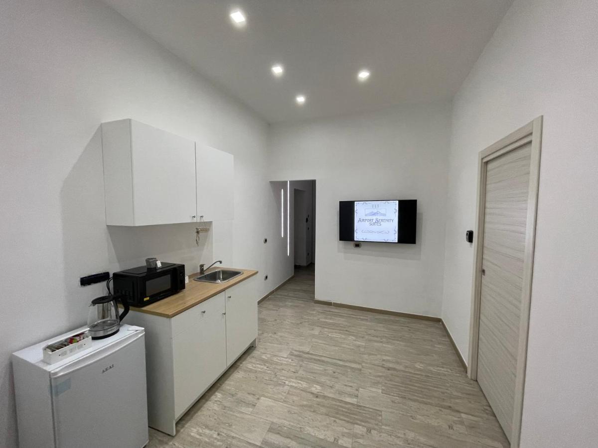 B&B Airport Serenity Suites Napels Buitenkant foto